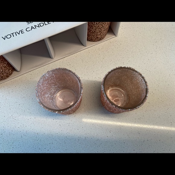 Pink sparkly candle holders - Picture 4 of 4